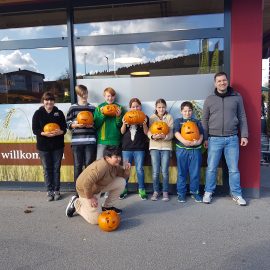 PL Schulgarten zu Besuch bei „denns- Biomarkt“ PL Schulgarten zu Besuch bei „denns- Biomarkt“